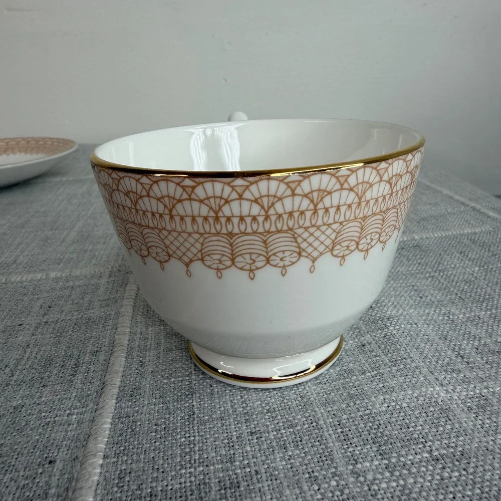 Crown‎ Staffordshire Classic Footed Cup And Saucer Gold Lace White & Gold